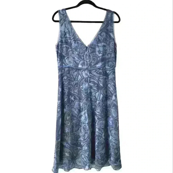 ☆ Old Navy Blue Floral Paisley Vneck Y2K Sleeveless Rayon Slip Dress. 3/$30 - Picture 2 of 6
